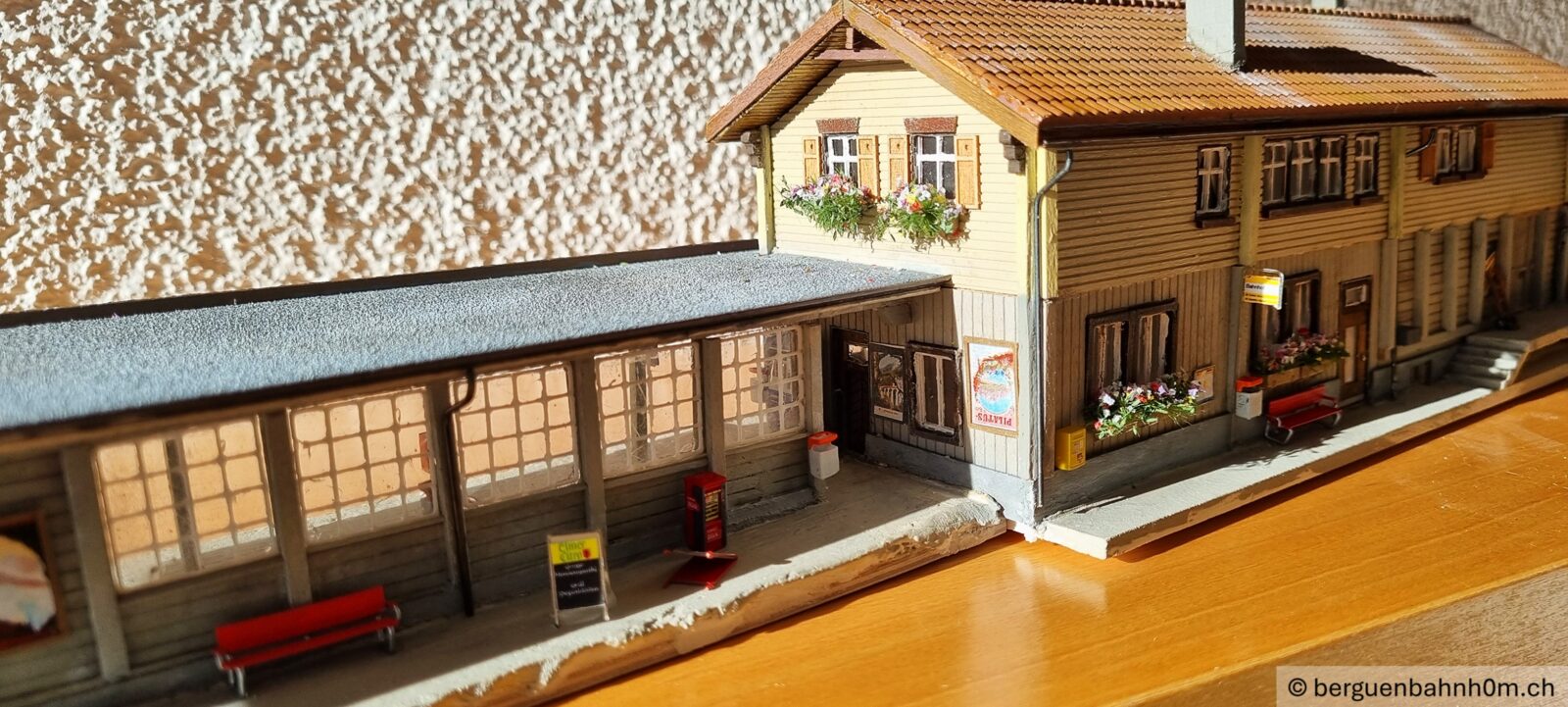Bhf. Bergün: Bahnhofgebäude